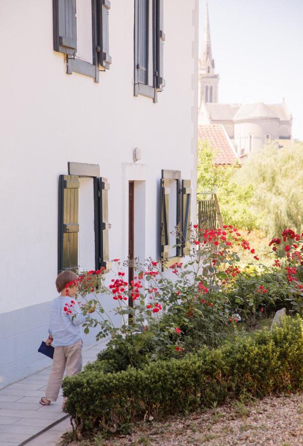 Maison Gamboia, Chambres D'Hotes Au Calme Avec Jardin Аспарен Екстериор снимка