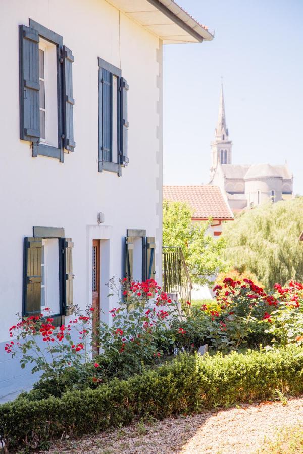 Maison Gamboia, Chambres D'Hotes Au Calme Avec Jardin Аспарен Екстериор снимка